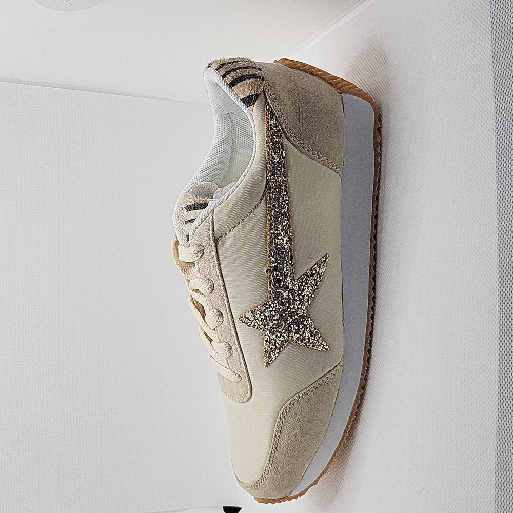 Gypsy Jazz Cream/Gold Sneakers Casual Comfort